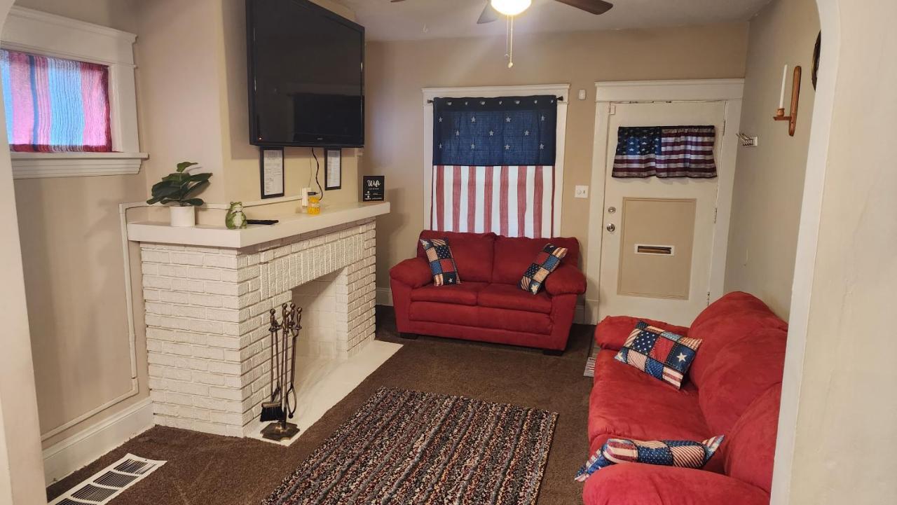 *All-American Home Minutes From Case/Uh/Cle Clinic Cleveland Heights エクステリア 写真