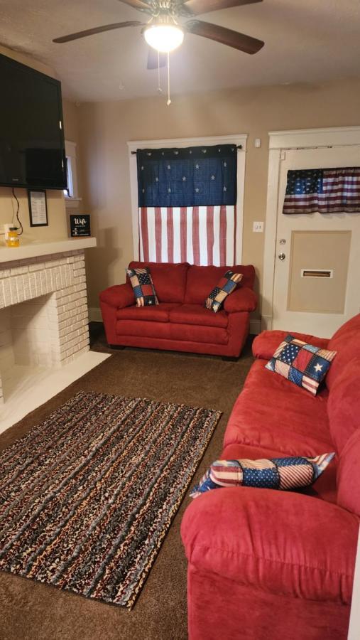 *All-American Home Minutes From Case/Uh/Cle Clinic Cleveland Heights エクステリア 写真